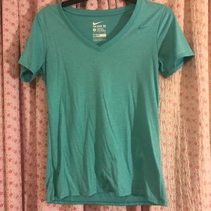 The Nike Tee- athletic cut- bundle-small